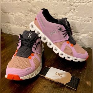 On Running Women's Athletic Shoes in Pink and Gray